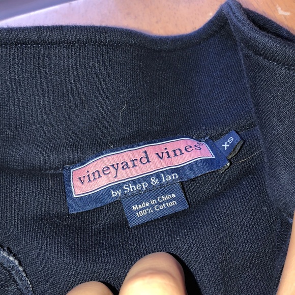 vineyard vines pull over - Picture 3 of 3